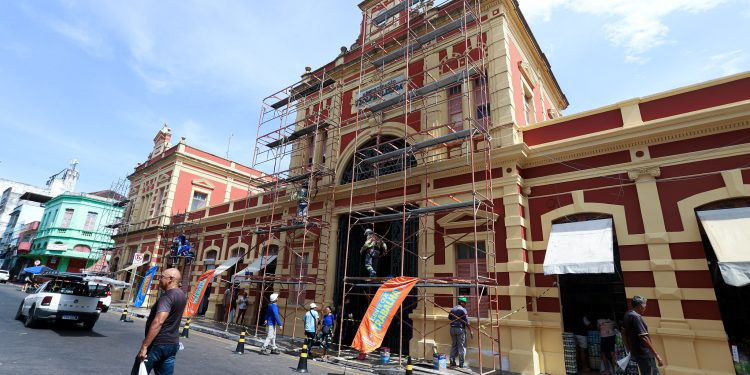 Prefeitura de Manaus reforça preservação do Mercado Adolpho Lisboa com novas ações de revitalização
